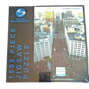 Marathon Runners Downtown Cityscape 1500 Piece Jigsaw Puzzle
